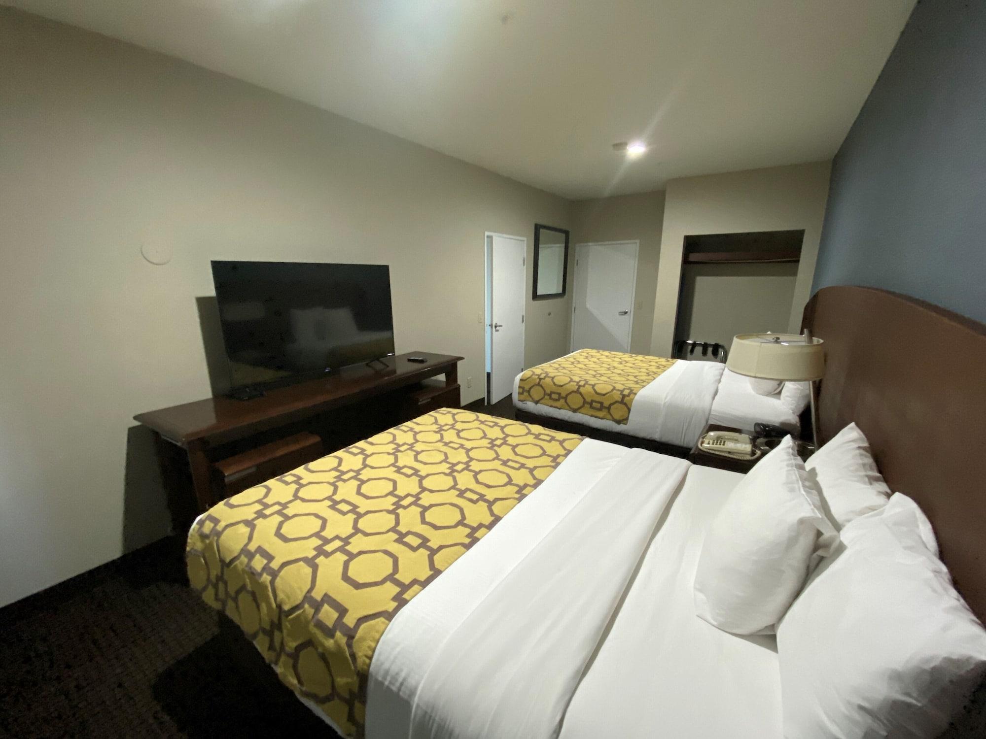 Baymont By Wyndham Colorado Springs Hotel Bagian luar foto