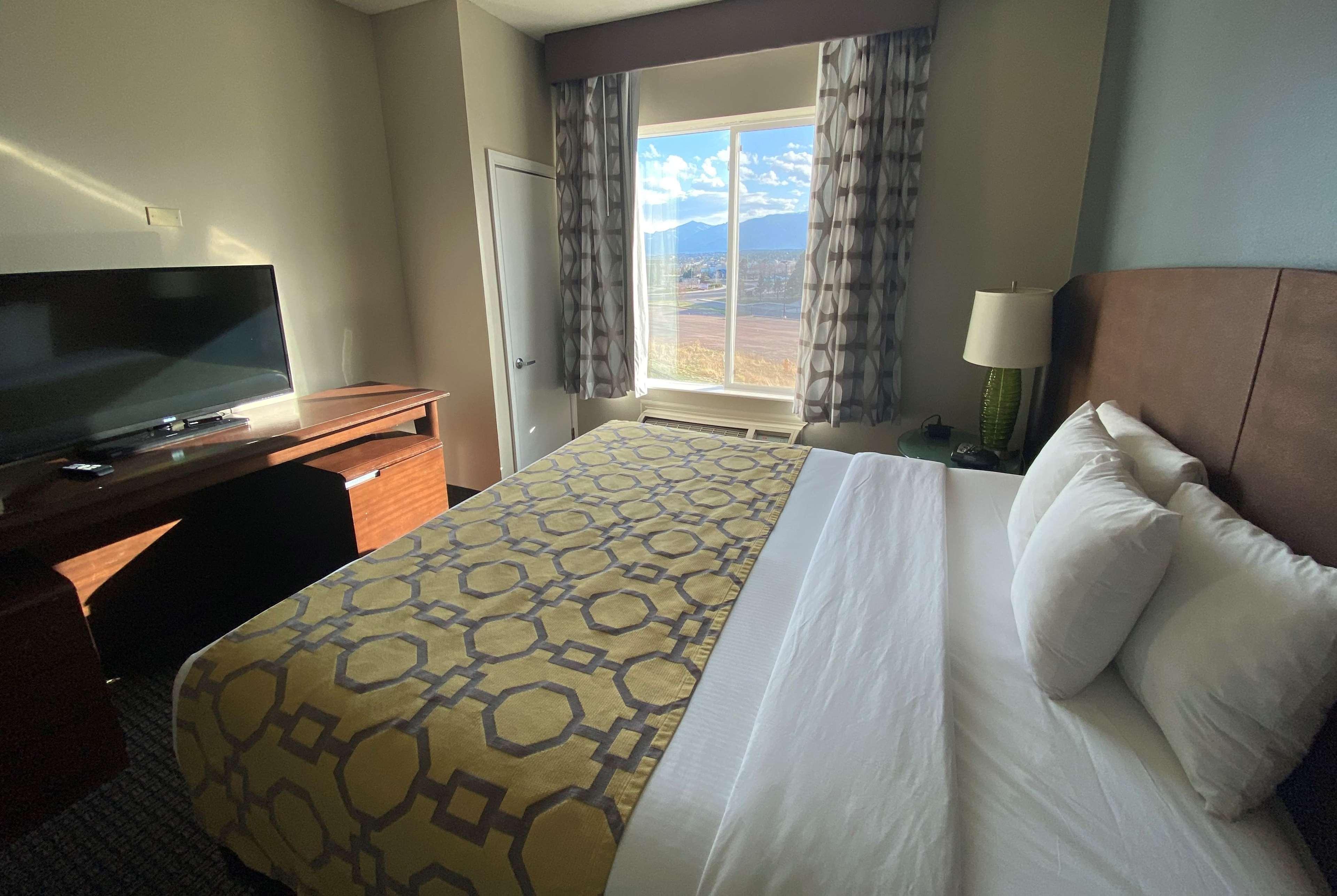 Baymont By Wyndham Colorado Springs Hotel Bagian luar foto