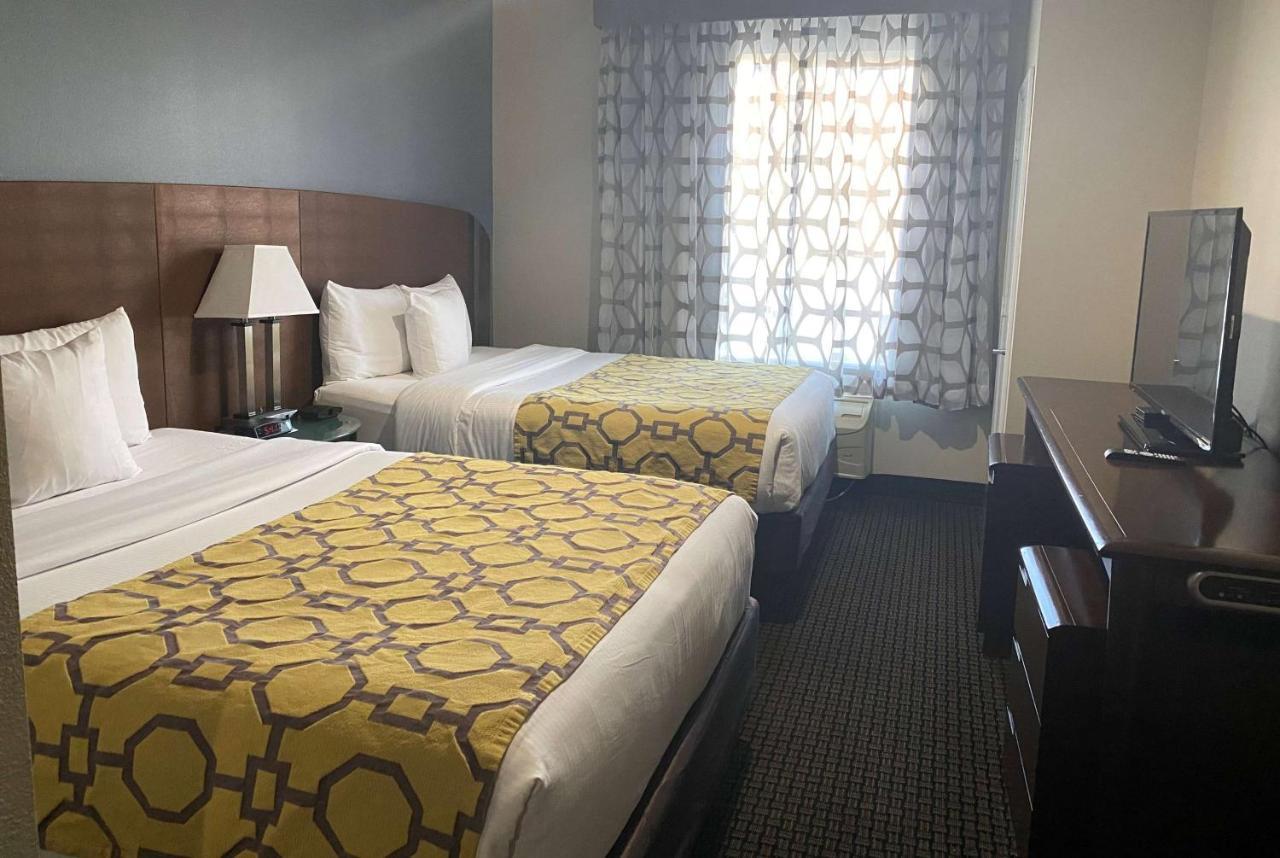 Baymont By Wyndham Colorado Springs Hotel Bagian luar foto