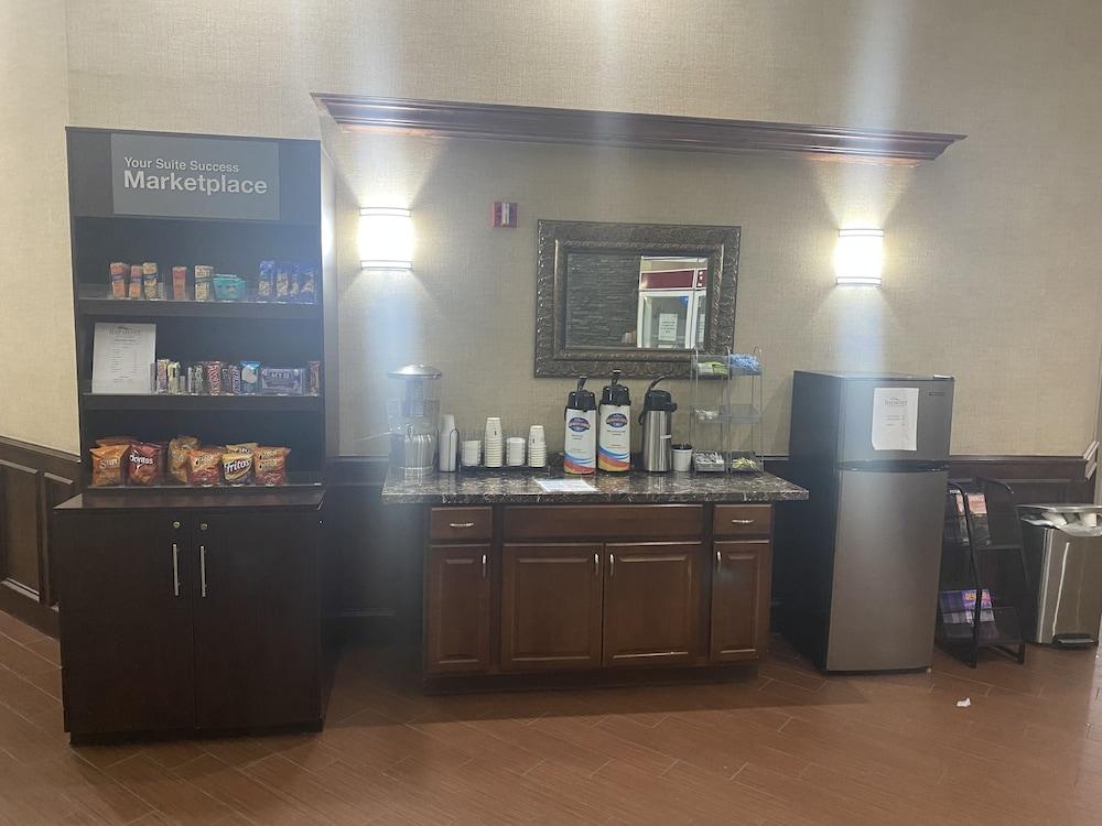 Baymont By Wyndham Colorado Springs Hotel Bagian luar foto