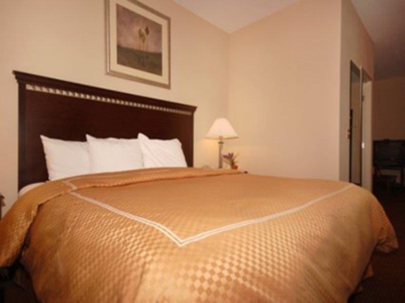 Baymont By Wyndham Colorado Springs Hotel Bagian luar foto