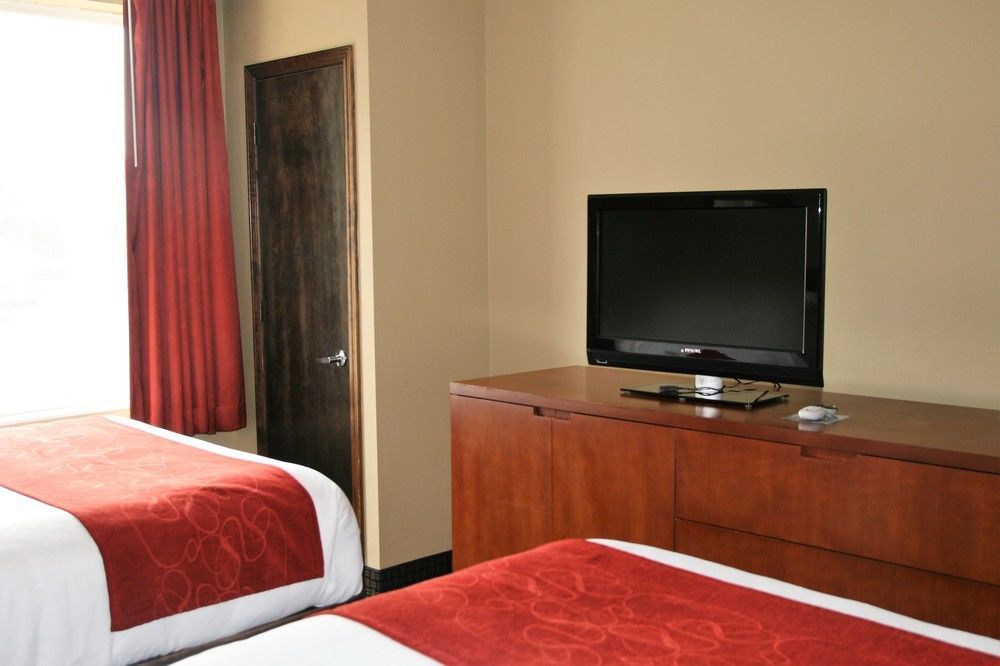 Baymont By Wyndham Colorado Springs Hotel Bagian luar foto