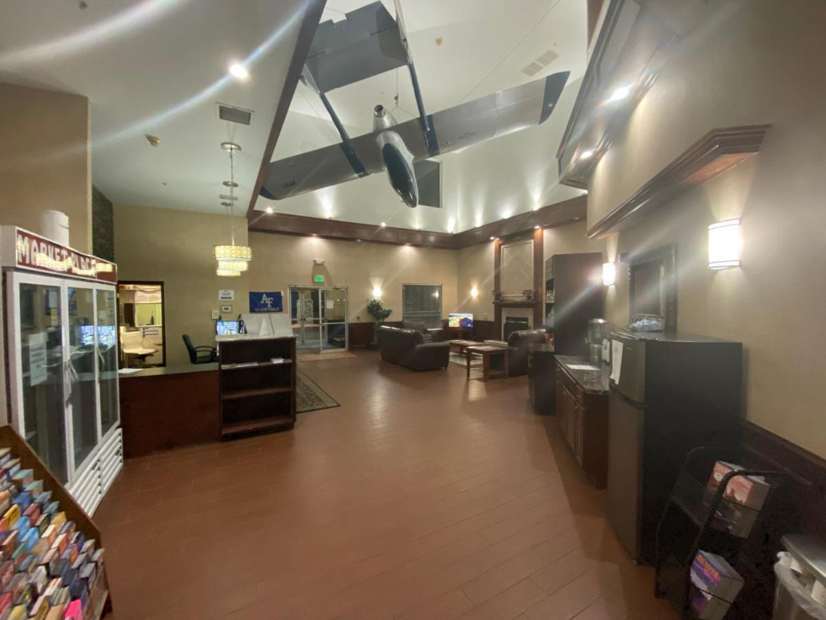 Baymont By Wyndham Colorado Springs Hotel Bagian luar foto